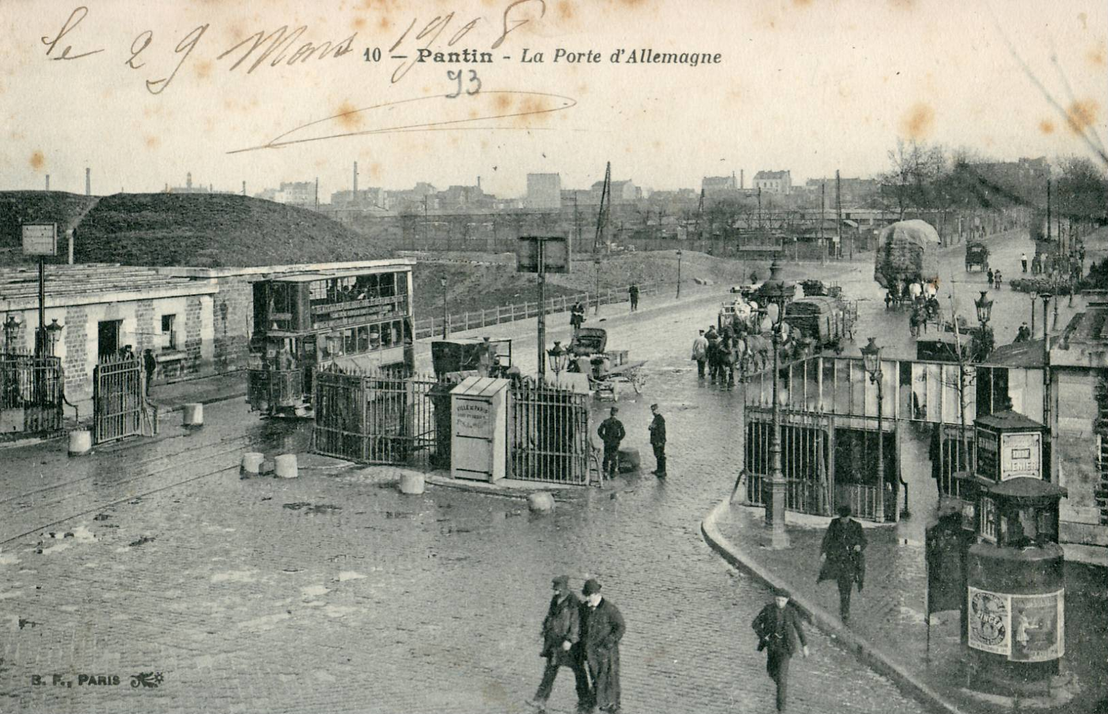 Wikimedia Commons.