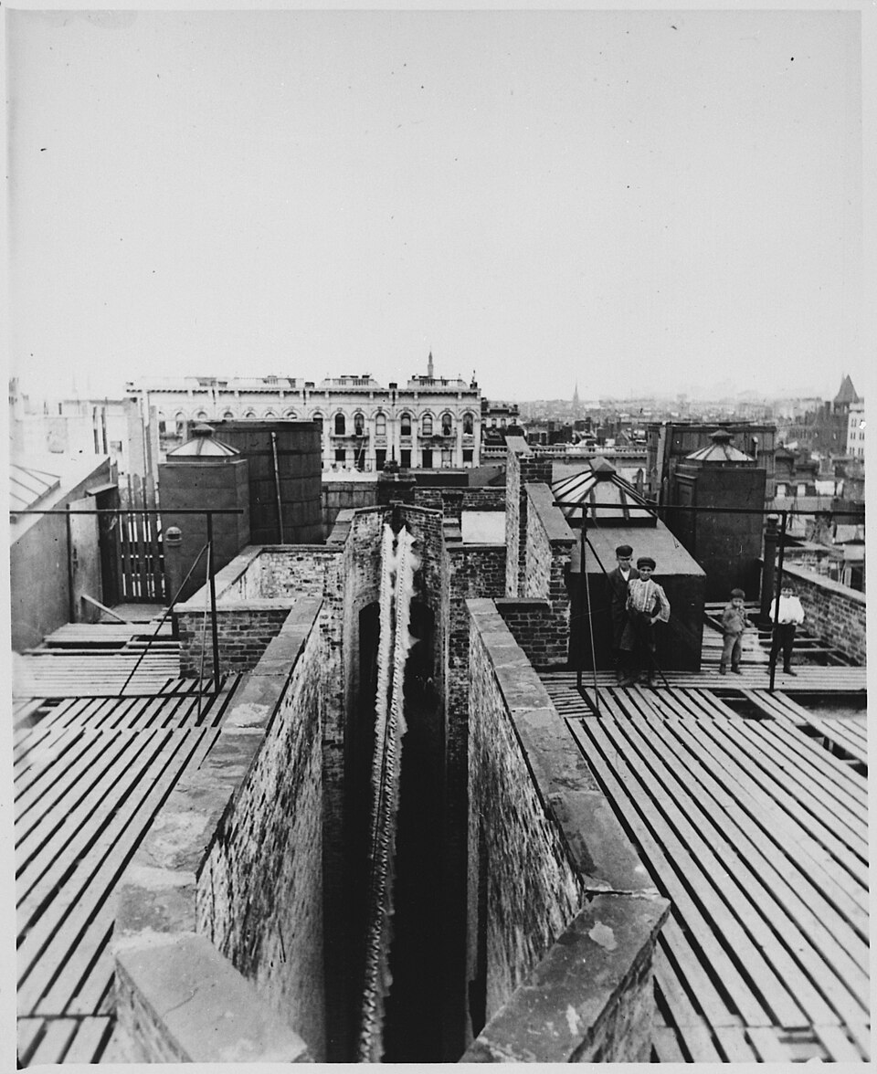 Wikimedia Commons.