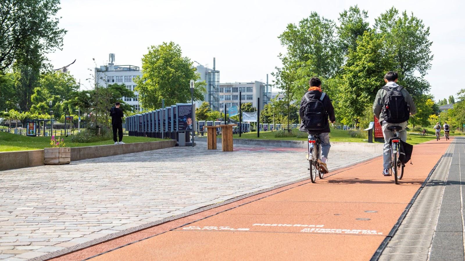 Plasticroad deployed in the Netherlands. Image used with permission from Plasticroad.
